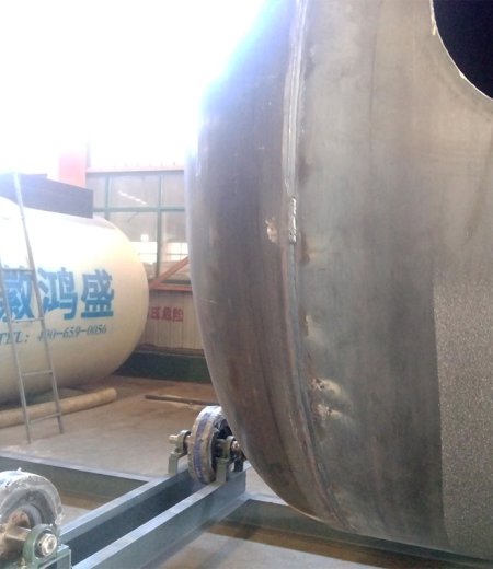 Steel pipe outer wall shot blasting machine